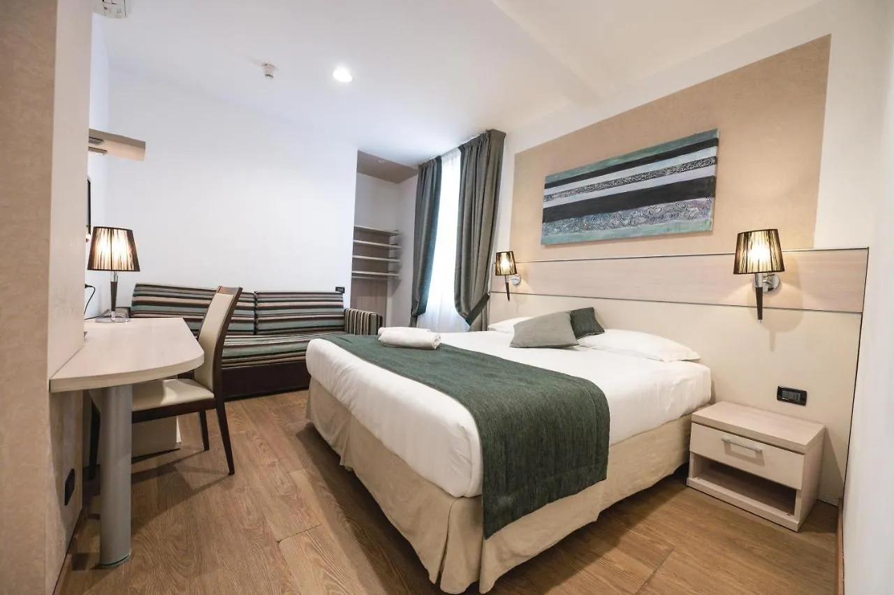Coccodrillo Hotel & Apartments Varazze İtalya