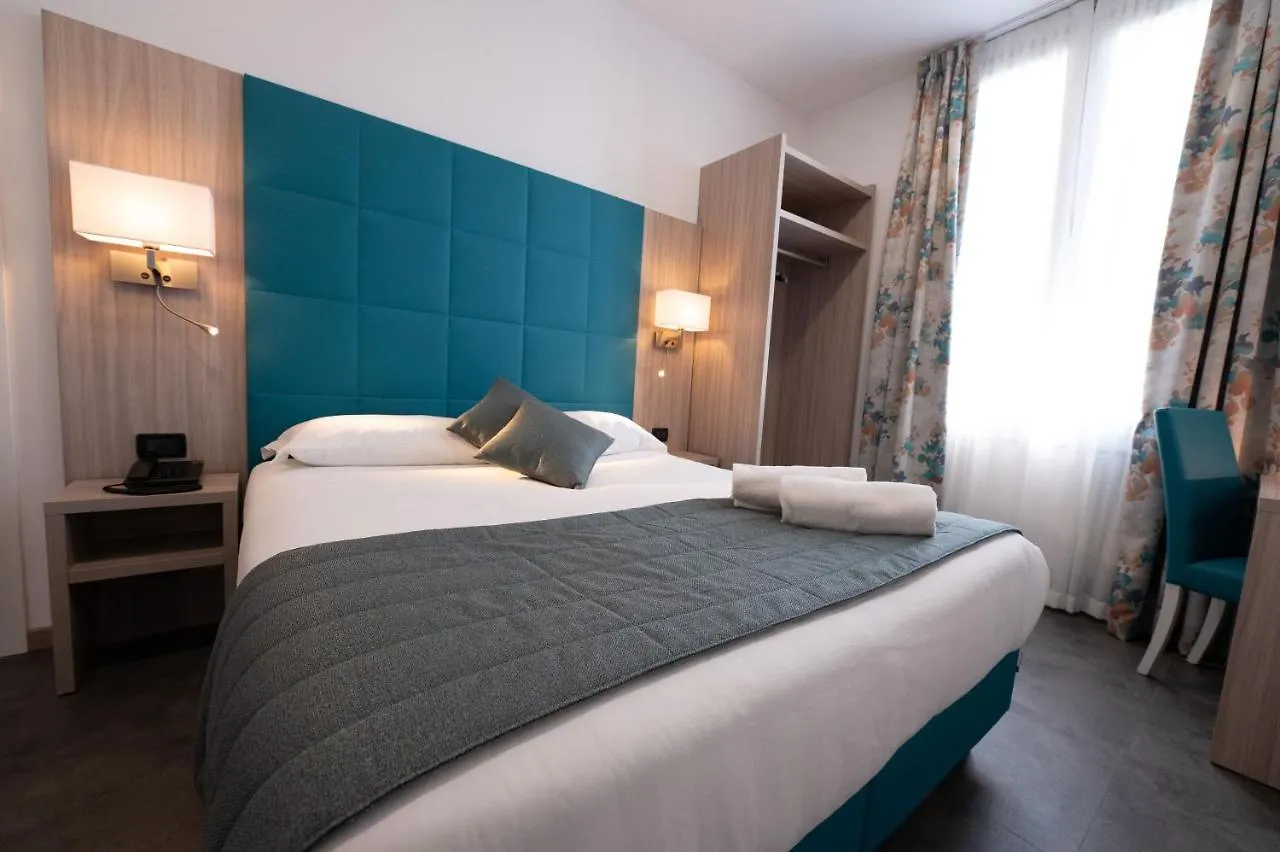 Coccodrillo Hotel & Apartments Varazze