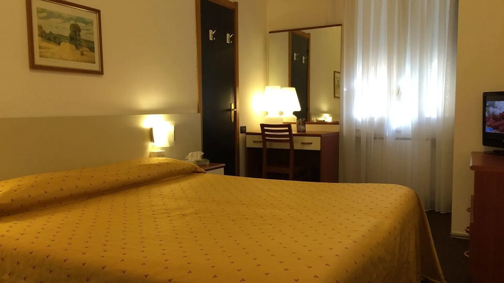 Coccodrillo Hotel & Apartments Varazze 3*,