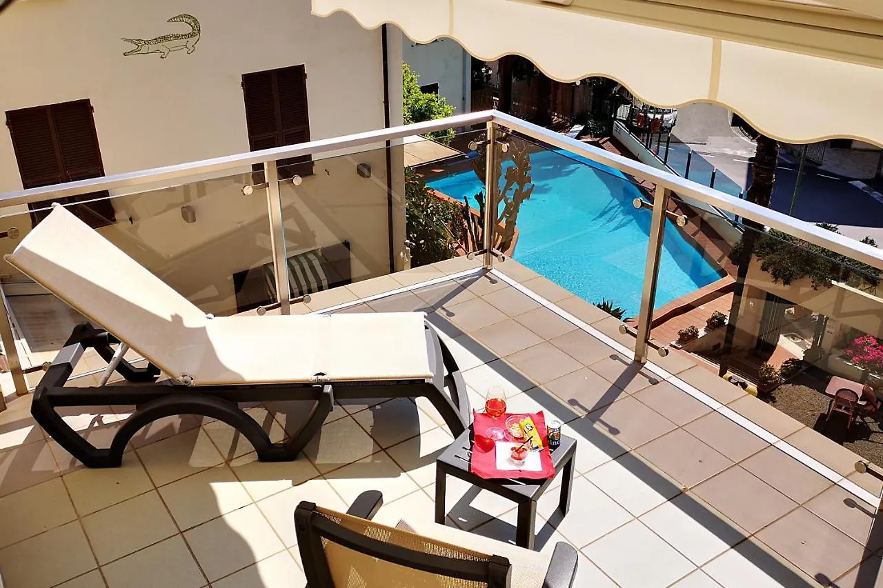 ***  Coccodrillo Hotel & Apartments Varazze İtalya