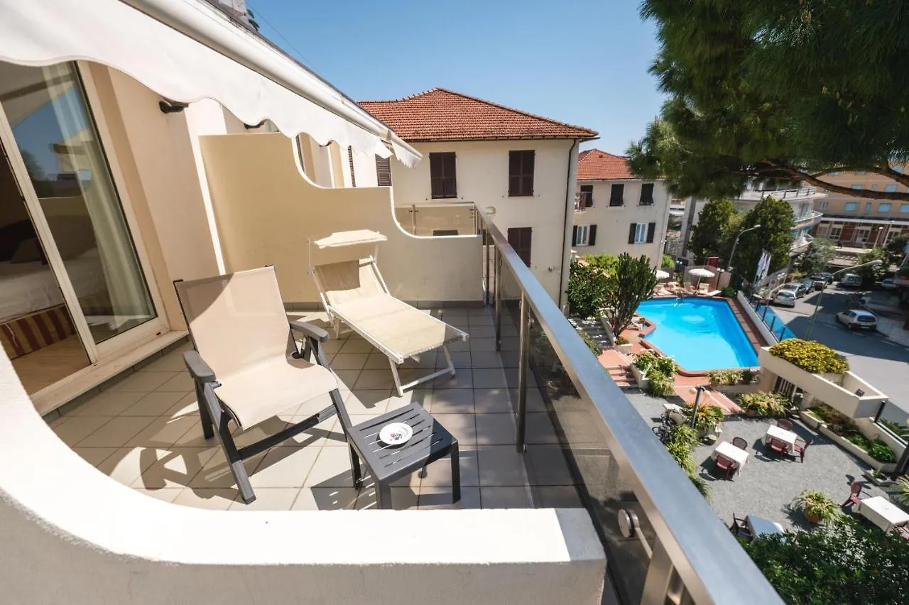 Hotel Coccodrillo Varazze