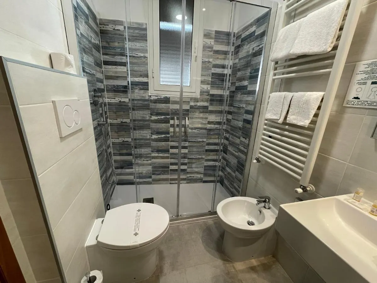 Hotel Coccodrillo Varazze Italia