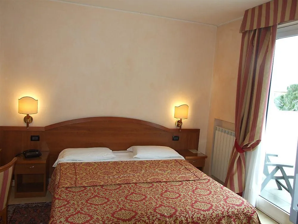 Hotel Coccodrillo Varazze