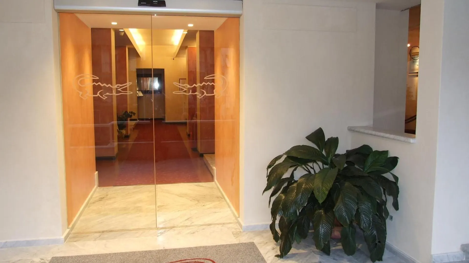 Hotel Coccodrillo Varazze 3*,